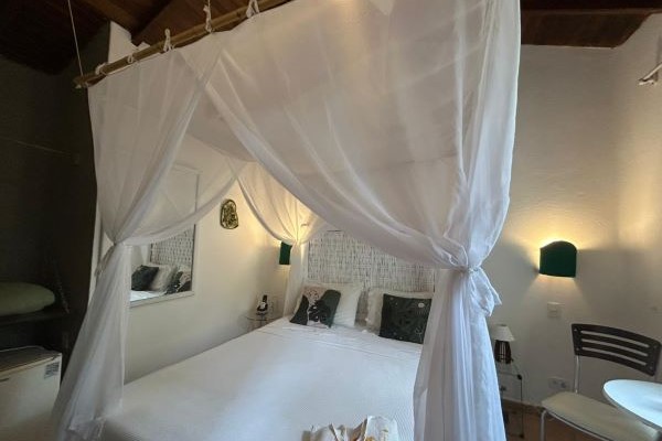 Suíte de Casal JATOBÁ (apartamento 1)